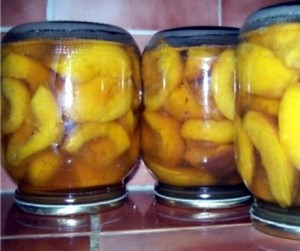 компот из персиков
