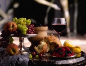 вино и фрукты