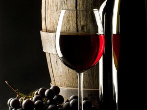 виноград, вино в бокале, бочка
