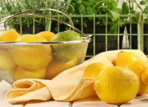 спелые лимоны